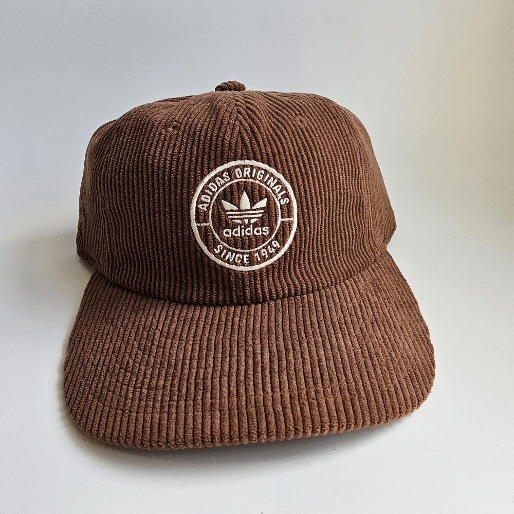 Adidas Originals Brown Corduroy Hat Round Logo Flex Fit Adjustable NEW With Tags